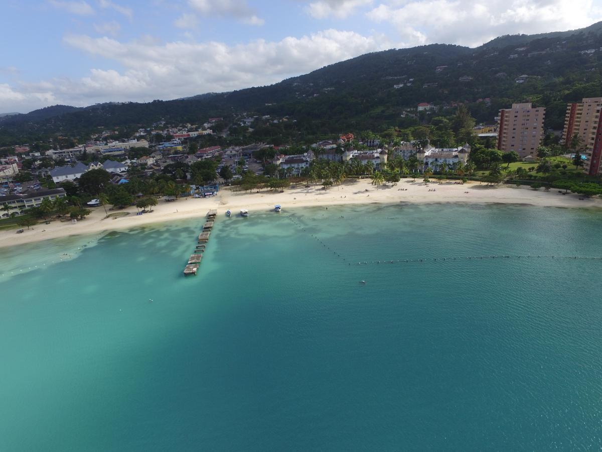 Sandcastles Beach Resort オーチョ・リオス エクステリア 写真